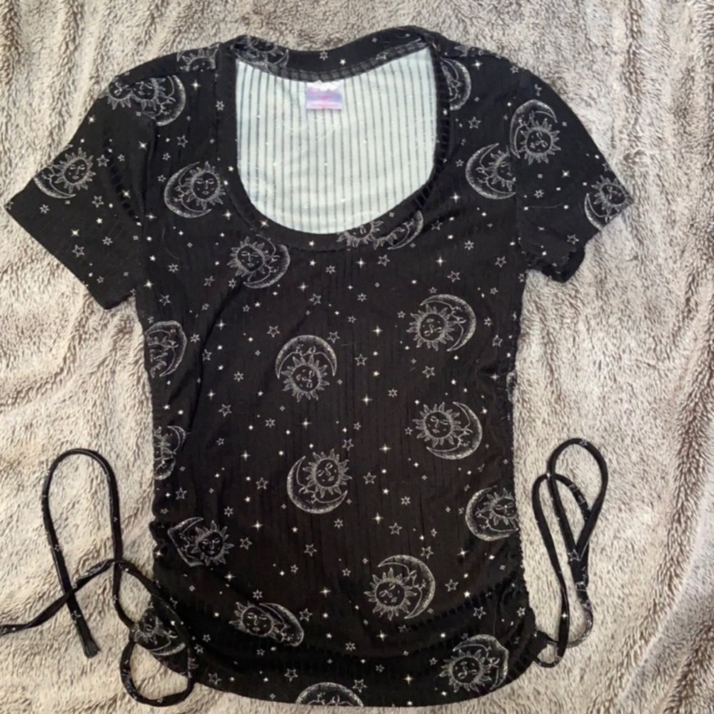 No Boundaries Moon and Stars Top